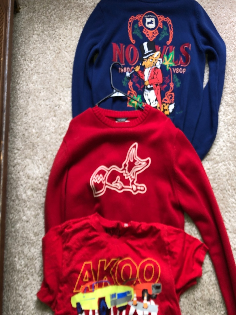 2 sweaters and 1 shirt akoo
